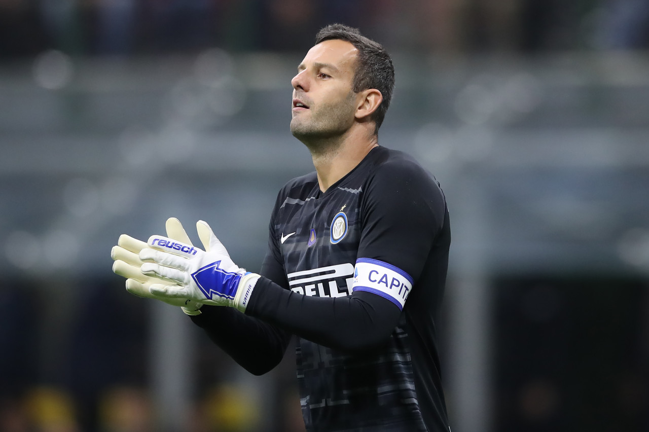 莱万压哨破门帮助巴萨取关键三分（莱万读秒绝杀助巴萨拿下宝贵三分）