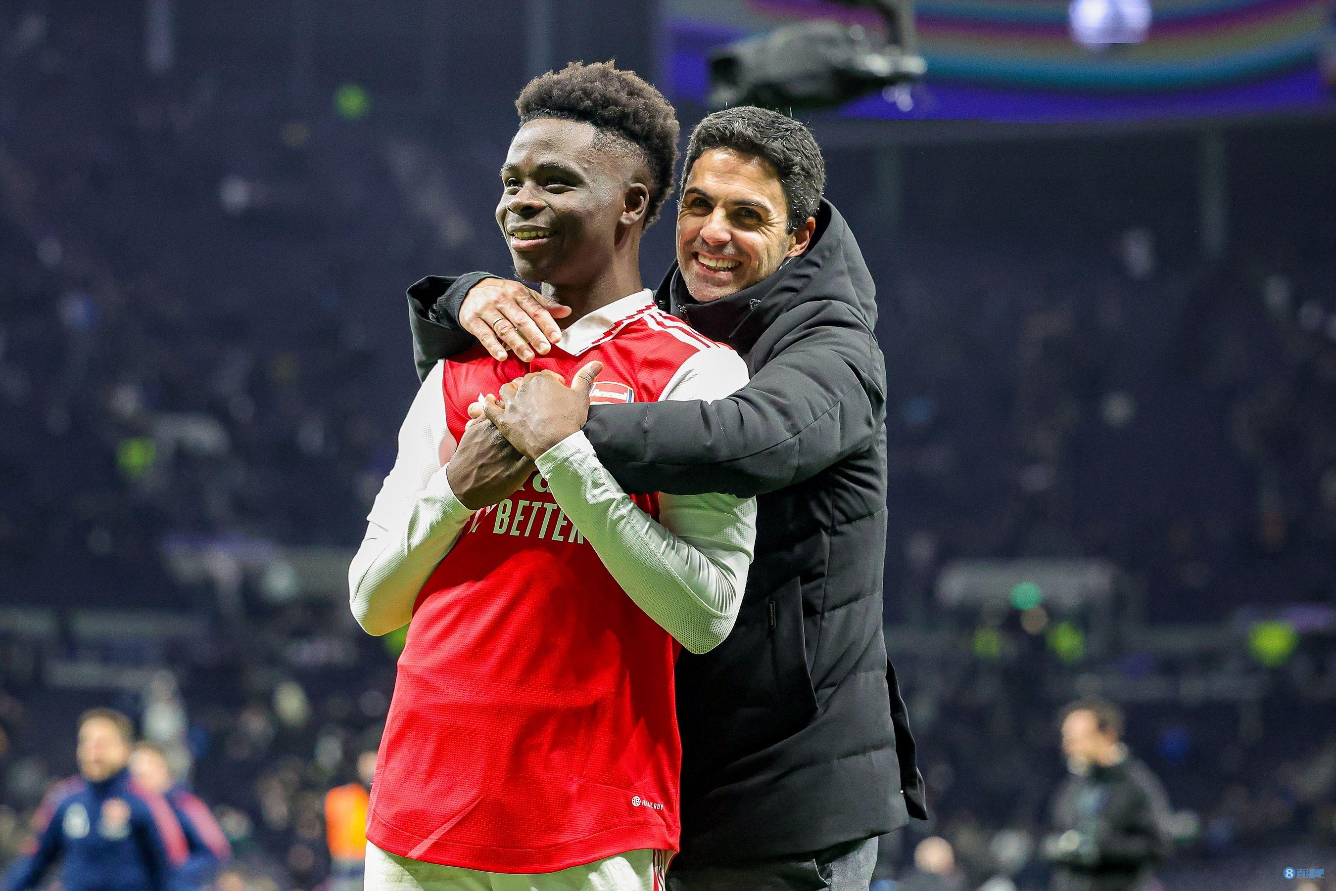 篮球篮网明星球员强调团结：我们是一支队伍（篮网核心强调团结：我们是一体）