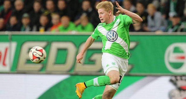 官方：法兰克福后卫鲍姆在赛季首秀中膝盖内侧副韧带受伤（法兰克福官方：后卫鲍姆在赛季首秀中不慎伤到膝部内侧副韧带）