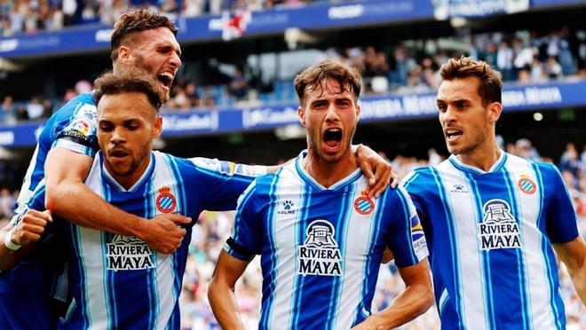 TA：拉什福德买断费3000万欧，目前尚不清楚巴萨是否会激活（TA：拉什福德解约金3000万欧，巴萨是否触发仍未确定）