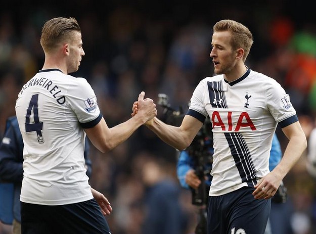 红牌出现 使比赛形势大逆转（红牌一出，战局瞬间翻转）