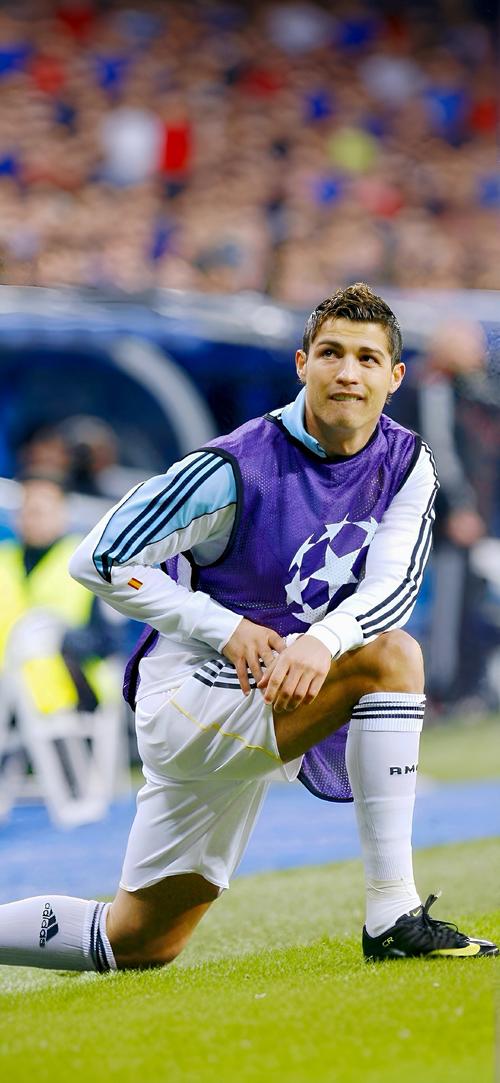 双喜临门，费尔明在巴萨一线队生涯百场里程碑中破门（双喜加身，费尔明巴萨一队第100场里程碑战破门）