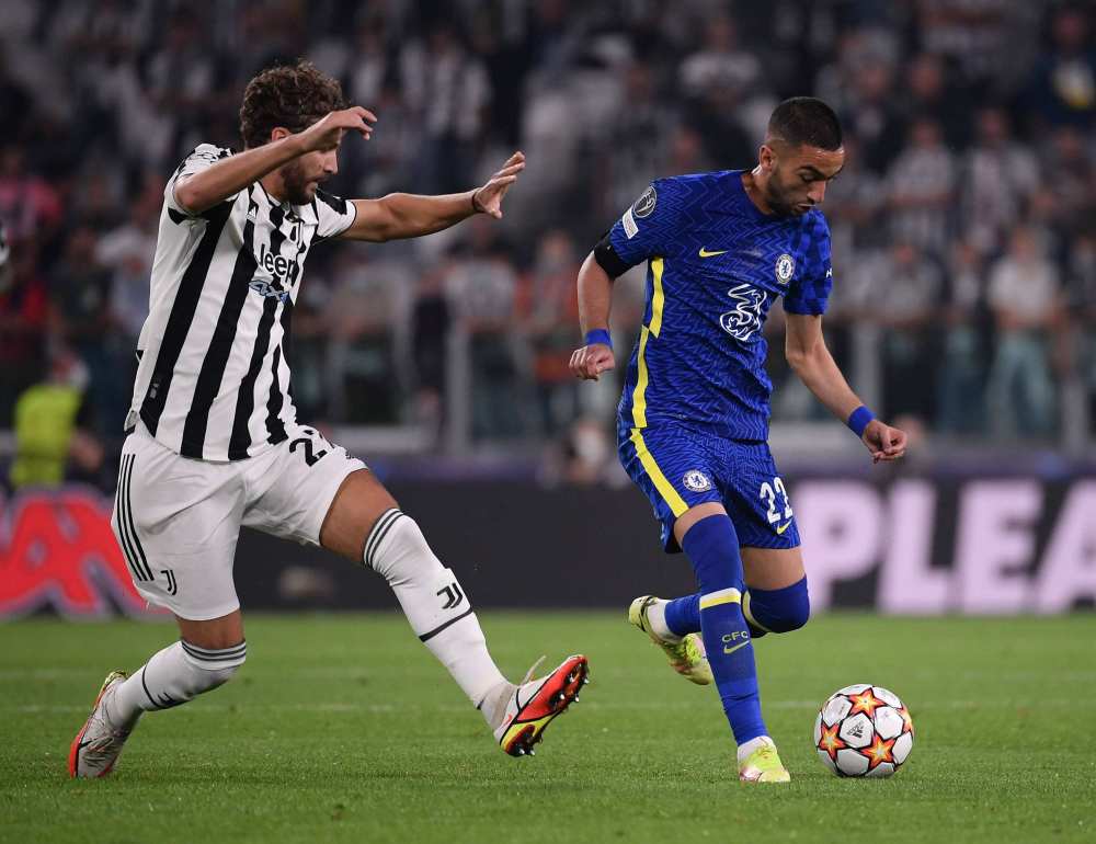 CBA球员最佳阵容提名：前三竞争激烈,（CBA最佳阵容提名揭晓：前三席位争夺白热化）