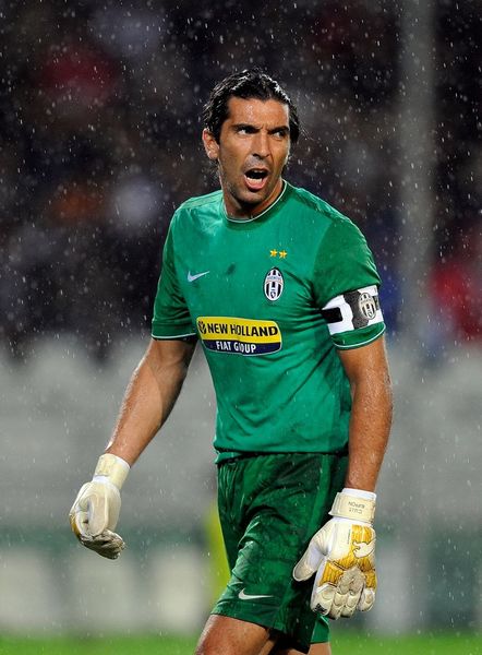 官方：麦克托米奈当选2025意大利足球盛典年度最佳球员（官宣：麦克托米奈荣膺2025年意大利足球盛典年度最佳球员）