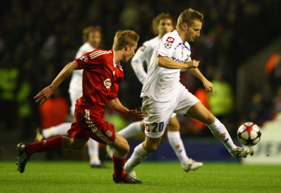 手感冰凉！浓眉未伤退半场0分还要追溯到近10年前（状态低迷！浓眉无伤出战半场0分，上一次已接近十年前）