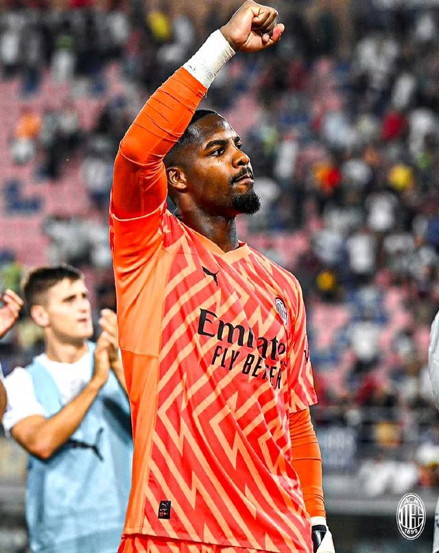 每体：法院批准了莱万特债务重组计划，并已通知俱乐部（每体：法院已核准莱万特债务重组方案，并向俱乐部发出通知）