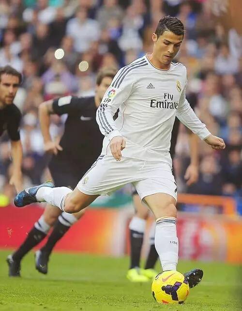 中超：广州队客场1-1战平梅州客家