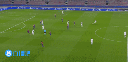 卡尔：我一直在提高右脚技术，能在17岁欧冠进球意义重大